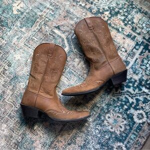 Ariat Heritage Western J-Toe Wingtip, Size 9